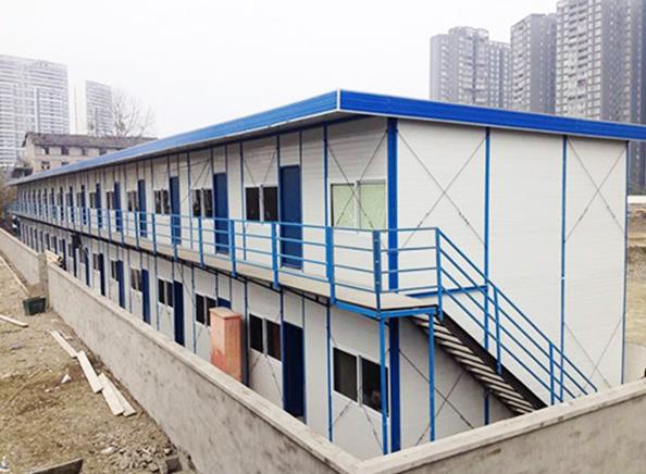 用彩钢板搭建活动板房有什么优势？
